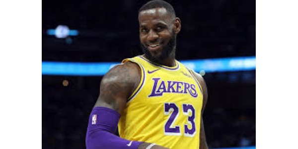 James se perdió el lanzamiento del juego NBA2K20 James se perdió el lanzamiento del juego NBA2K20